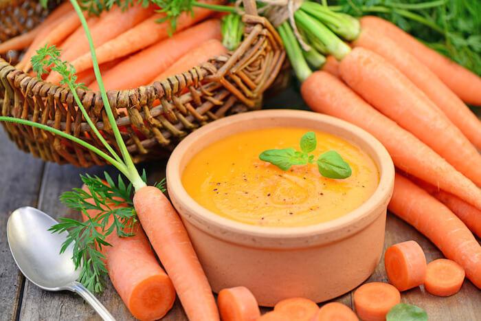 Cremige Karottensuppe ohne Sahne - Issgesund | issgesund.de