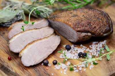 Gebratene Gänsebrust / Martinigansl nach dem issgesund-Rezept