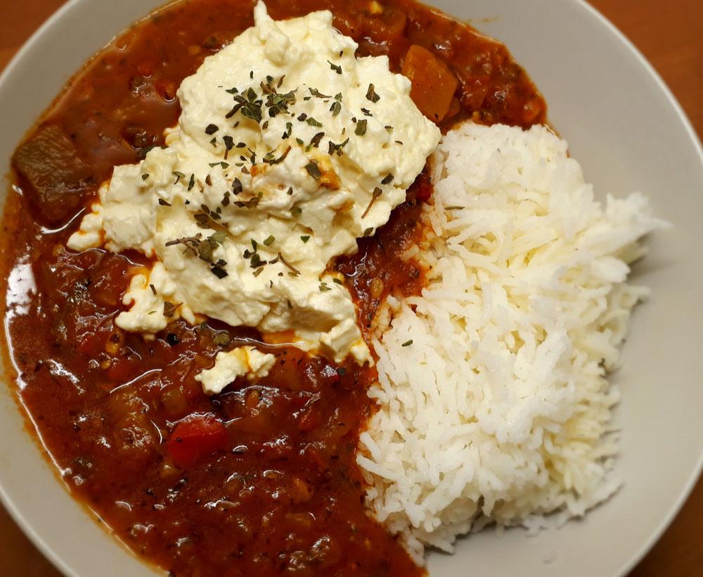 Griechischer Gemüseeintopf mit gebratenen Feta © issgesund